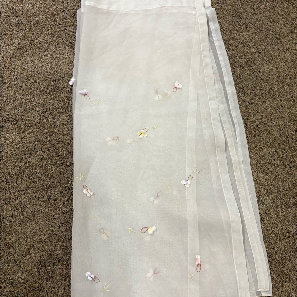 4 Sheer White Floral butterfly Curtain Panel measures 36 x 30 each